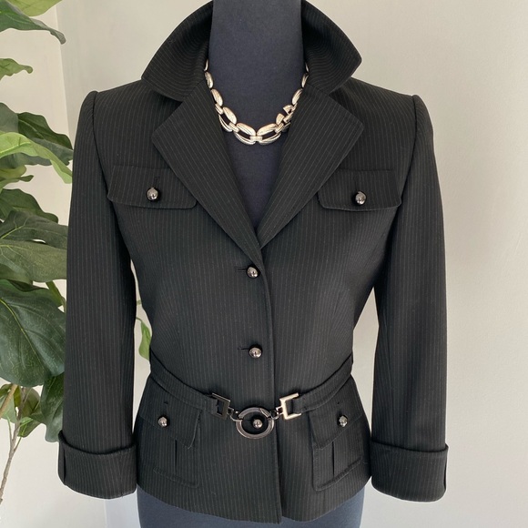 Tahari Jackets & Blazers - TAHARI 3/4 SLEEVE PINSTRIPE JACKET